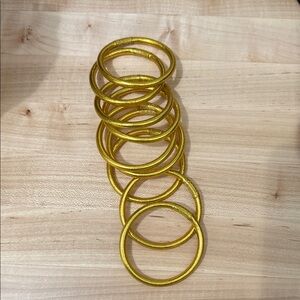 Elegant Gold Bangles Set